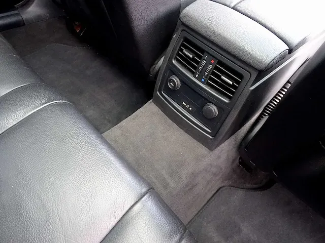 Bmw 535d touring (m-pack) - afbeelding 33 van  67