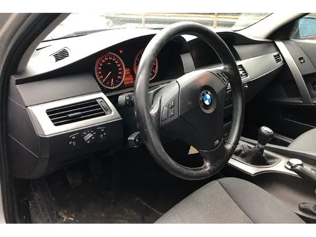 Bmw 560l sedan - afbeelding 12 van  35