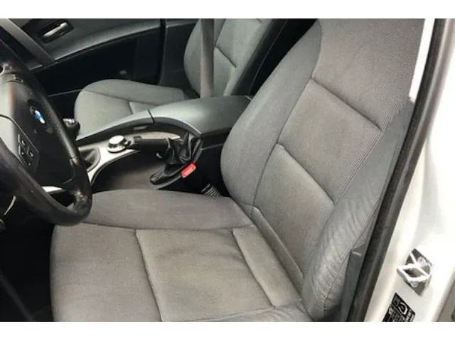Bmw 560l sedan - afbeelding 15 van  35