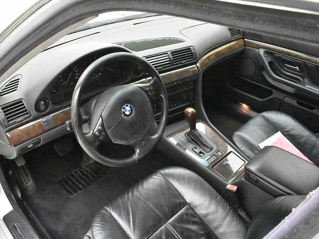 Bmw 725 - afbeelding 11 van  39