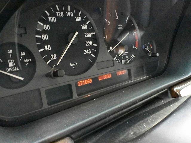 Bmw 725 - afbeelding 16 van  39
