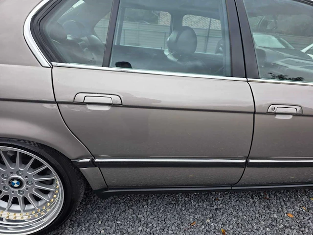 Bmw 735i oldtimer e32 - afbeelding 3 van  27