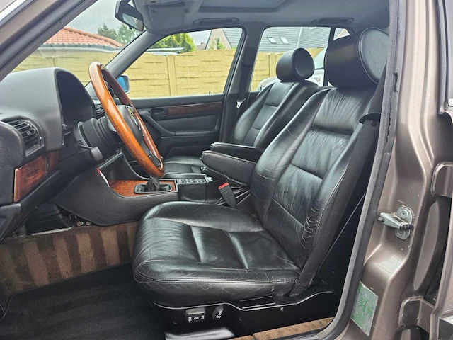 Bmw 735i oldtimer e32 - afbeelding 8 van  27