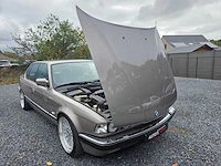 Bmw 735i oldtimer e32 - afbeelding 17 van  27