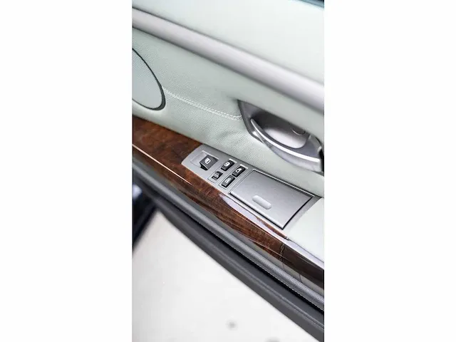 Bmw 760 li 'bulletproof' sedan 6,0l v12 - 2003 - afbeelding 32 van  71