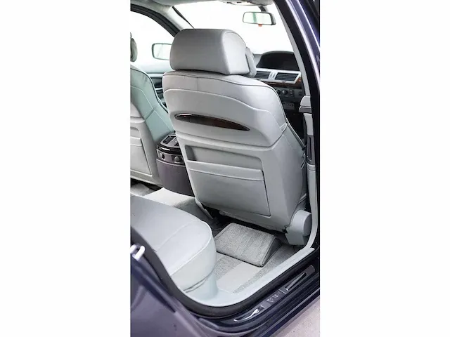 Bmw 760 li 'bulletproof' sedan 6,0l v12 - 2003 - afbeelding 33 van  71