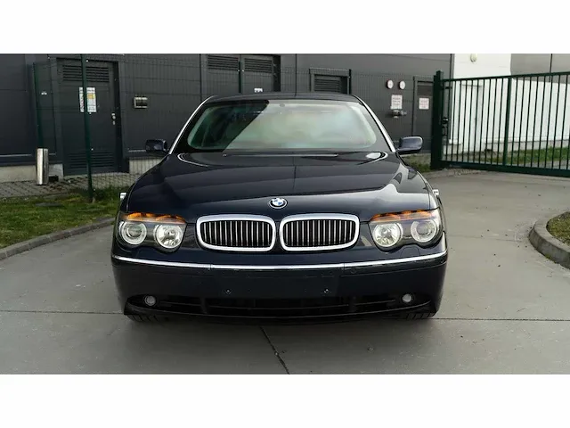 Bmw 760 li 'bulletproof' sedan 6,0l v12 - 2003 - afbeelding 23 van  71