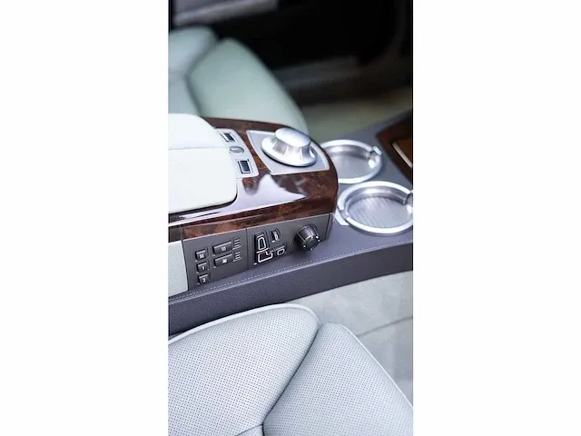 Bmw 760 li 'bulletproof' sedan 6,0l v12 - 2003 - afbeelding 37 van  71