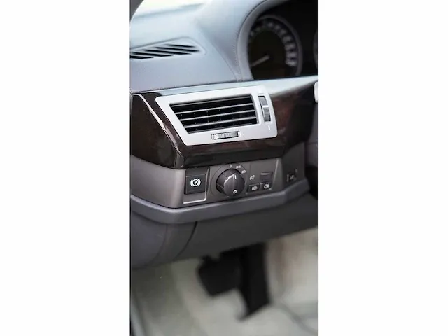 Bmw 760 li 'bulletproof' sedan 6,0l v12 - 2003 - afbeelding 39 van  71