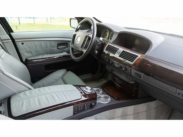 Bmw 760 li 'bulletproof' sedan 6,0l v12 - 2003 - afbeelding 63 van  71