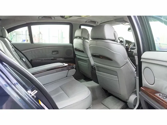 Bmw 760 li 'bulletproof' sedan 6,0l v12 - 2003 - afbeelding 64 van  71