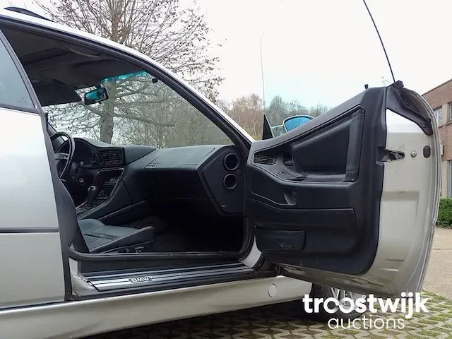 Bmw 850i(a) with csi-panels - afbeelding 11 van  50