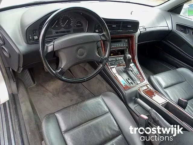 Bmw 850i(a) with csi-panels - afbeelding 25 van  50