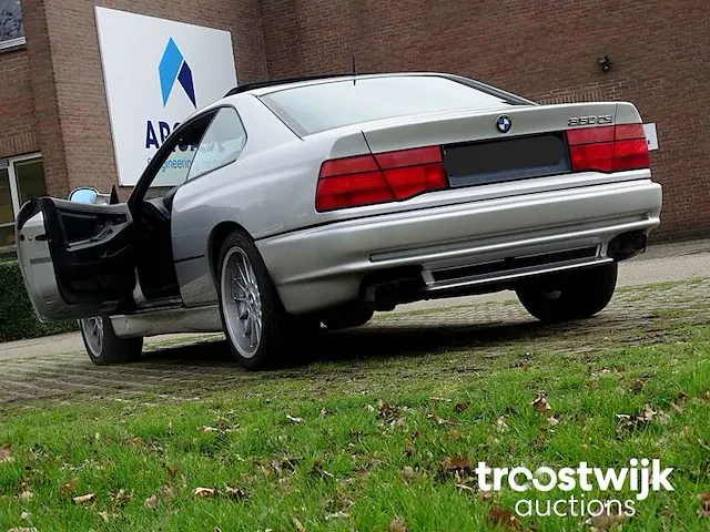 Bmw 850i(a) with csi-panels - afbeelding 42 van  50