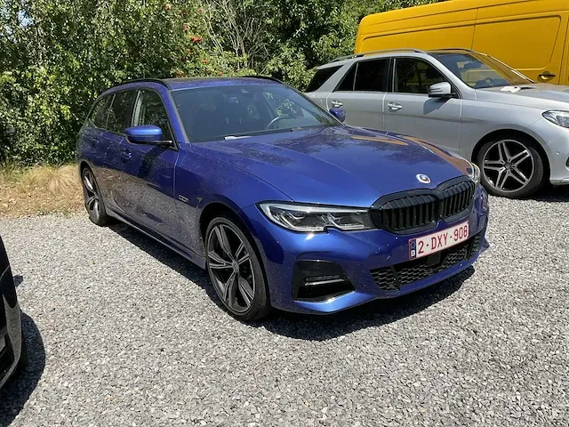 Bmw bmw 330e xdrive personenauto - afbeelding 11 van  17