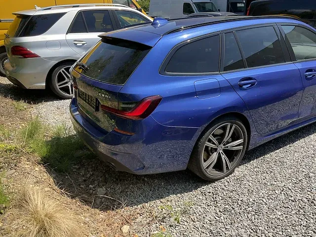 Bmw bmw 330e xdrive personenauto - afbeelding 13 van  17