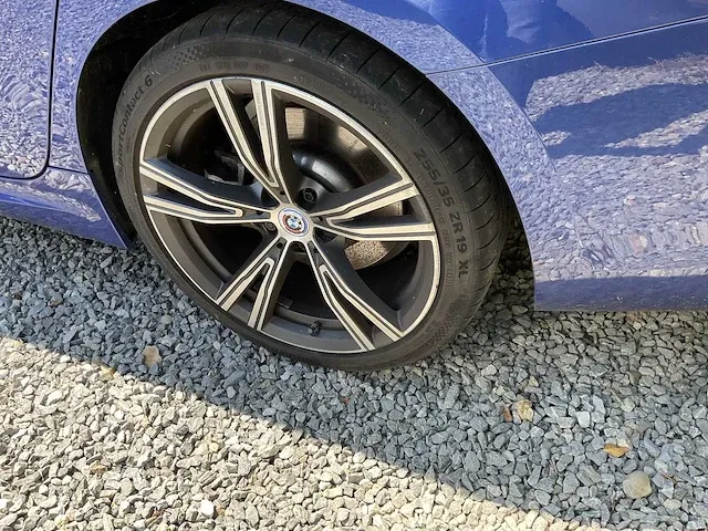 Bmw bmw 330e xdrive personenauto - afbeelding 17 van  17