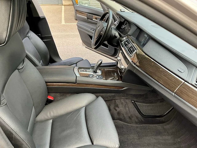 Bmw bmw 730d km21 uit 2009 - afbeelding 47 van  73