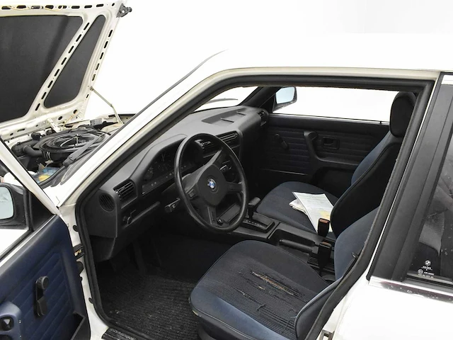 Bmw e30 316 - afbeelding 32 van  32