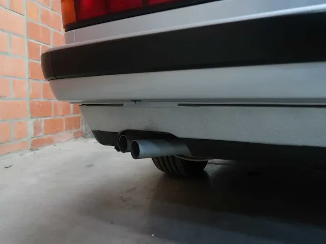 Bmw e30 320 cabriolet - afbeelding 4 van  100