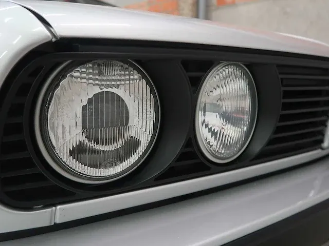 Bmw e30 320 cabriolet - afbeelding 17 van  100
