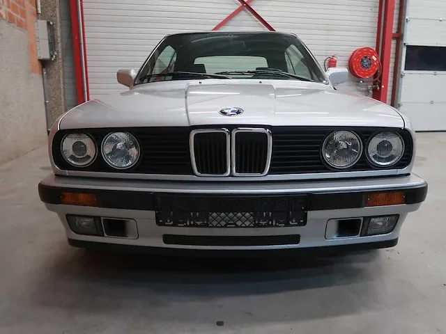 Bmw e30 320 cabriolet - afbeelding 46 van  100