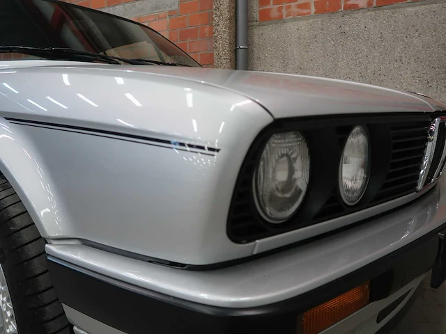 Bmw e30 320i cabriolet - afbeelding 22 van  100