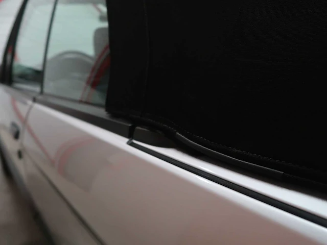 Bmw e30 320i cabriolet - afbeelding 27 van  100