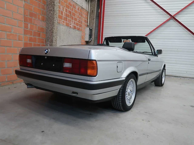 Bmw e30 320i cabriolet - afbeelding 59 van  100