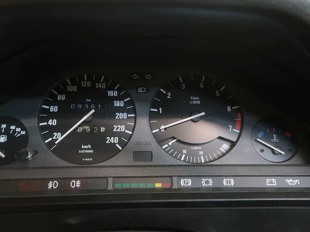 Bmw e30 320i cabriolet - afbeelding 70 van  100