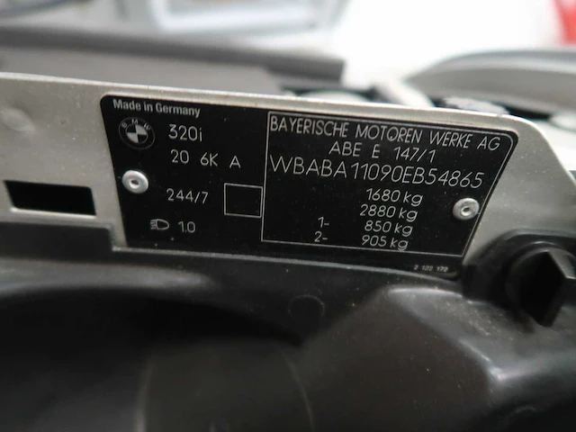 Bmw e30 320i cabriolet - afbeelding 97 van  100