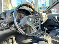 Bmw e36 320i cabrio (hardtop) - lage km en nette staat - afbeelding 13 van  38