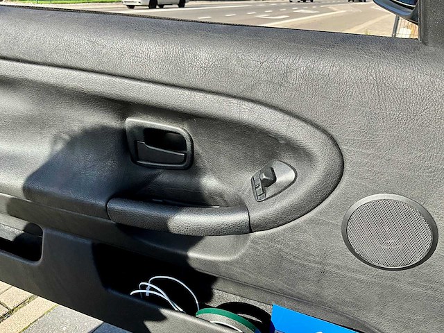 Bmw e36 320i cabrio (hardtop) - lage km en nette staat - afbeelding 21 van  38