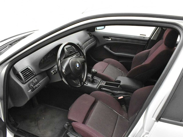 Bmw e46 318d 2002 - afbeelding 13 van  32
