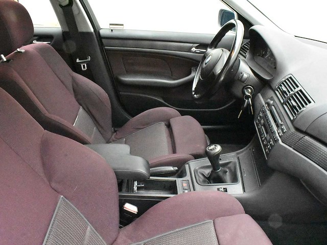 Bmw e46 318d 2002 - afbeelding 22 van  32