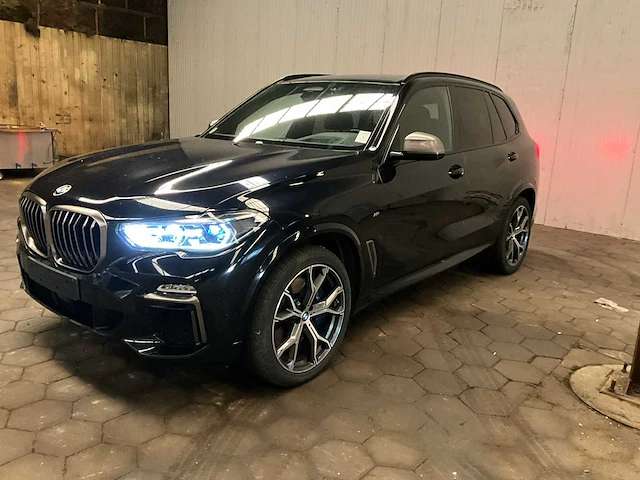 Bmw g5x personenauto - afbeelding 1 van  31