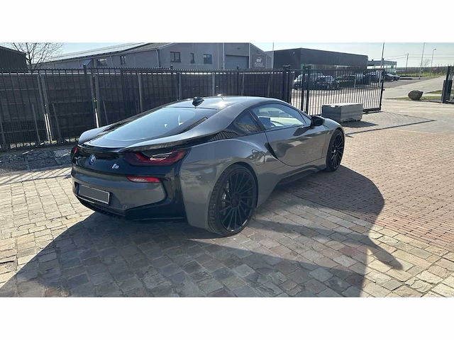 Bmw i8 - 2017 - afbeelding 4 van  41