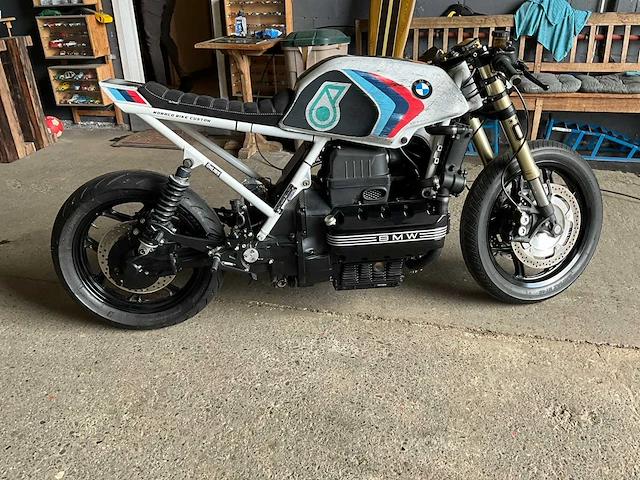 Bmw k100 omgebouwd tot cafer racer motorfiets - 1990 - afbeelding 4 van  45