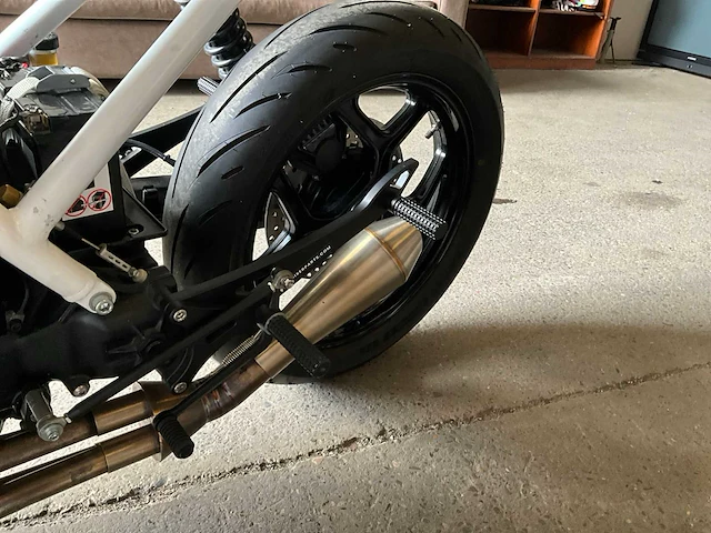 Bmw k100 omgebouwd tot cafer racer motorfiets - 1990 - afbeelding 7 van  45