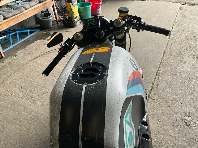 Bmw k100 omgebouwd tot cafer racer motorfiets - 1990 - afbeelding 10 van  45