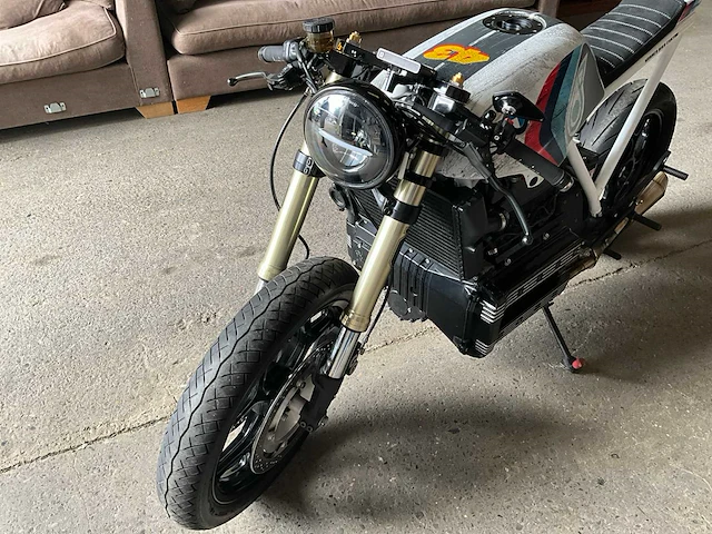 Bmw k100 omgebouwd tot cafer racer motorfiets - 1990 - afbeelding 14 van  45