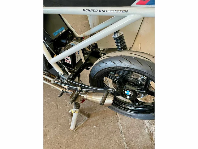 Bmw k100 omgebouwd tot cafer racer motorfiets - 1990 - afbeelding 18 van  45