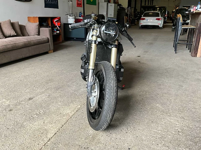 Bmw k100 omgebouwd tot cafer racer motorfiets - 1990 - afbeelding 44 van  45