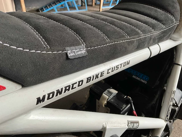 Bmw k100 omgebouwd tot cafer racer motorfiets - 1990 - afbeelding 36 van  45