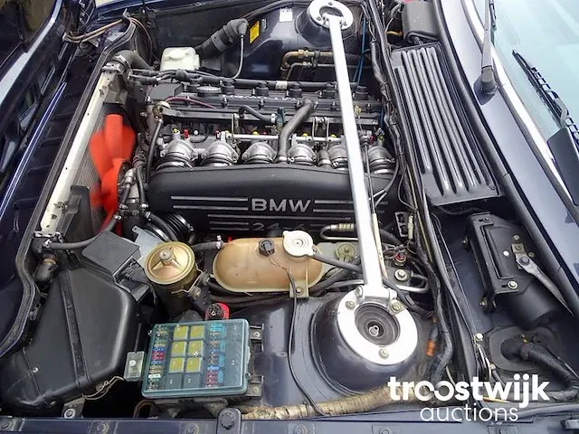 Bmw m 635 csi - afbeelding 43 van  59