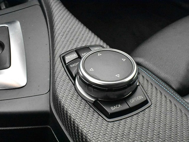 Bmw m2 - afbeelding 26 van  53