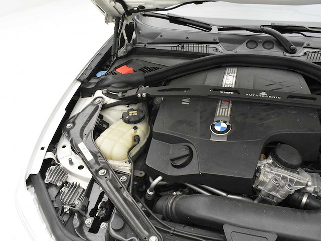 Bmw m2 - afbeelding 28 van  53
