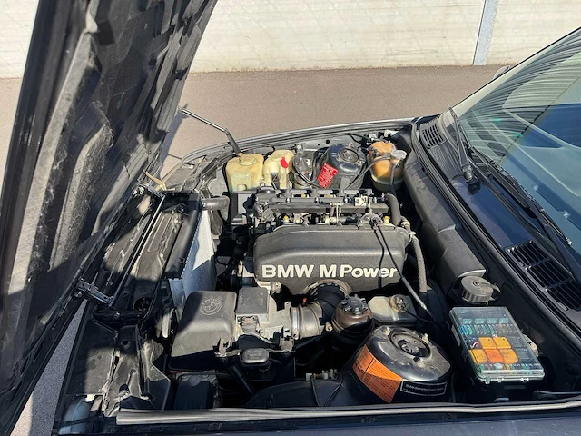 Bmw m3 e30 ***no reserve*** - afbeelding 69 van  99