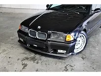 Bmw m3 (e36) 3.0 benzine handgeschakeld - oldtimer - afbeelding 33 van  38