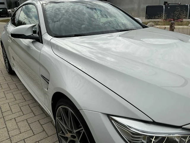 Bmw m4 coupe personenauto - afbeelding 3 van  40